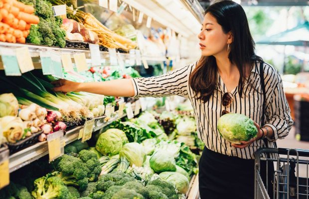 19 Things you need to stop doing at the grocery stores