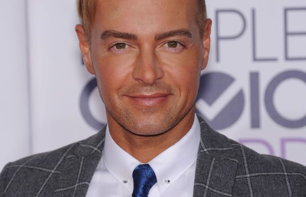 Whoa!  Joey Lawrence and wife calling it quits